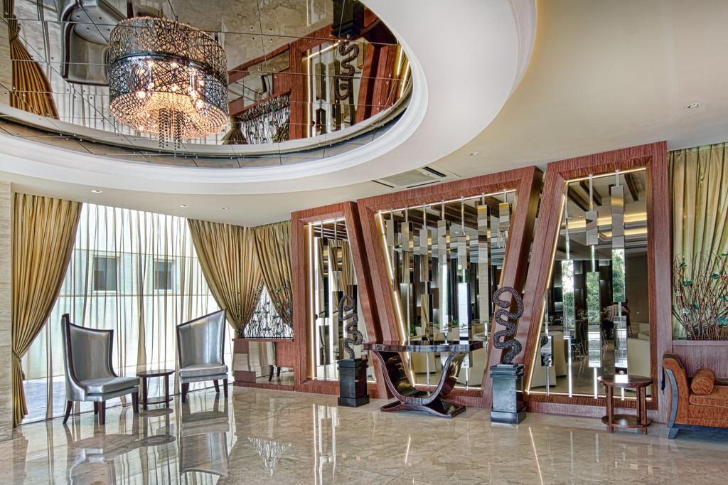 Grand Delta Otel Medan Dış mekan fotoğraf