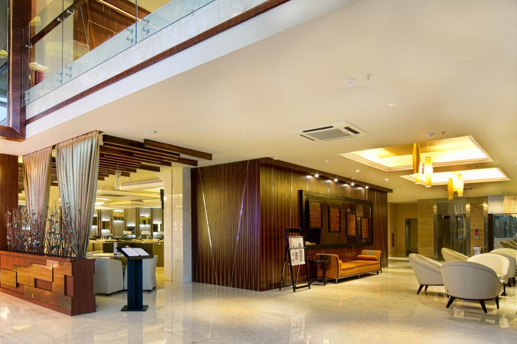 Grand Delta Otel Medan Dış mekan fotoğraf
