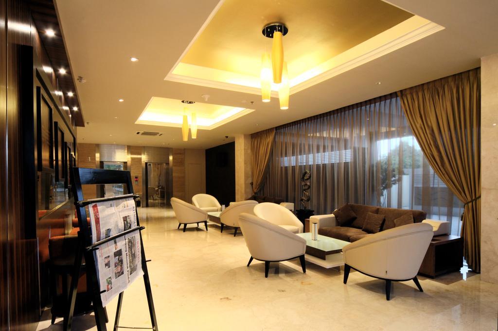 Grand Delta Otel Medan Dış mekan fotoğraf